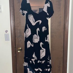 Pretty swan print maxi dress by the odells size small